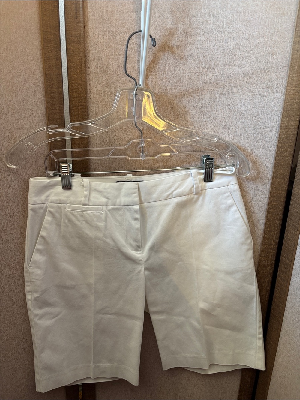 Talbots White Petites Mid-Rise Shorts 4P